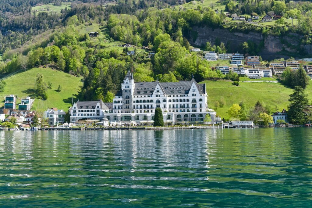 Elegant Swiss hotel by Lake Lucerne