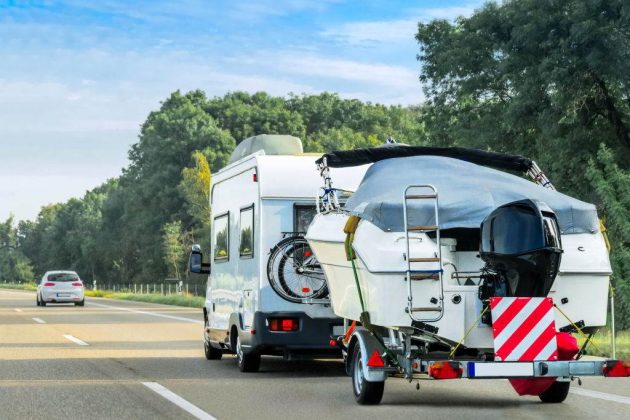 can you park a travel trailer in your driveway