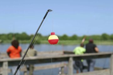 How to Attach a Bobber To a Fishing Line: Proper Steps to Follow