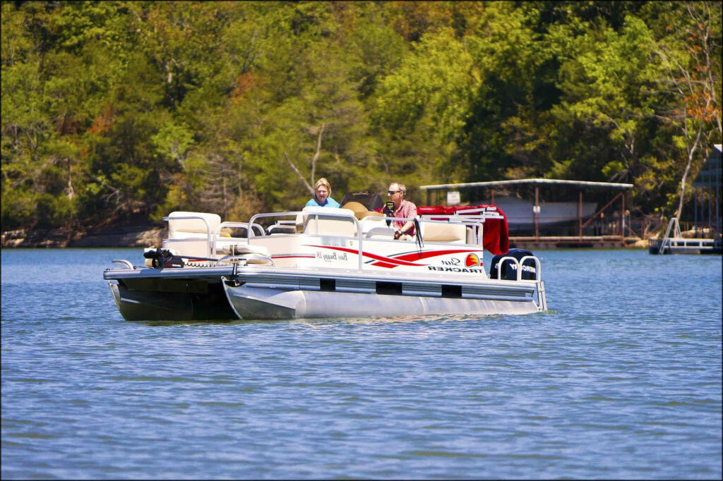 what size motor for 24 foot pontoon boat